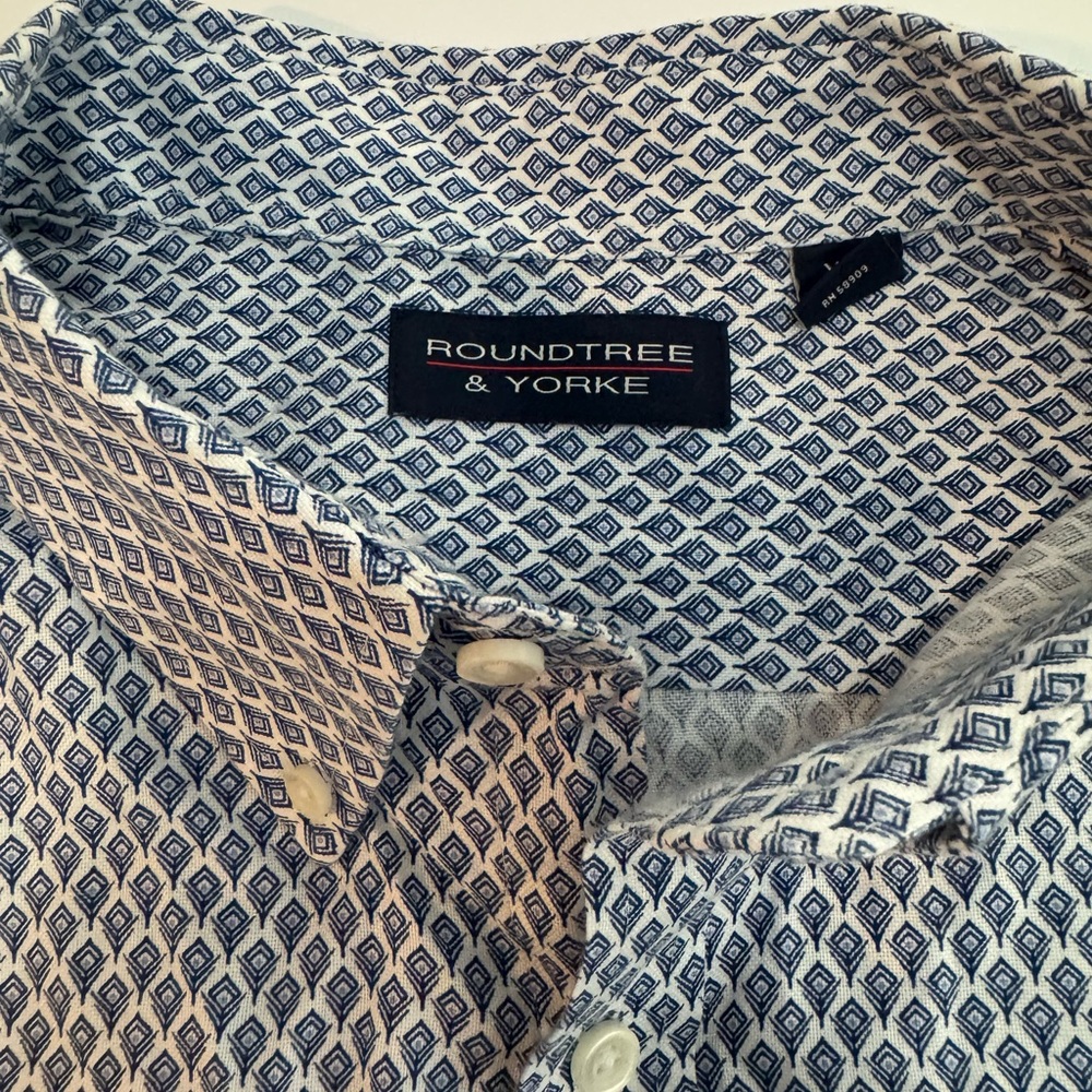 Roundtree & Yorke Blue Patterned Button-Down Shirt - image 3